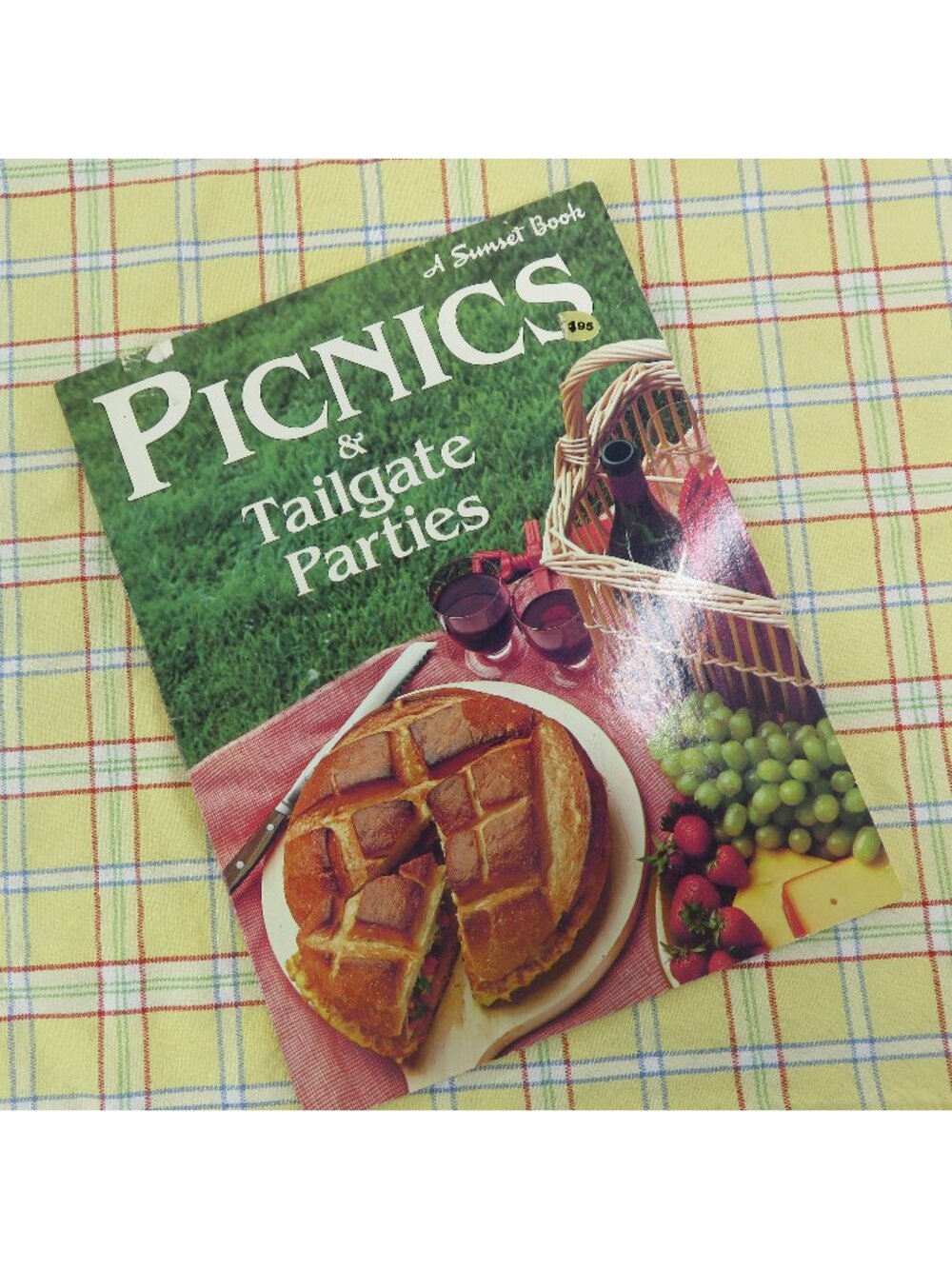 Sunset Picnics & Tailgate Parties Cook Book 1982 Paperback Sandwiches Salads